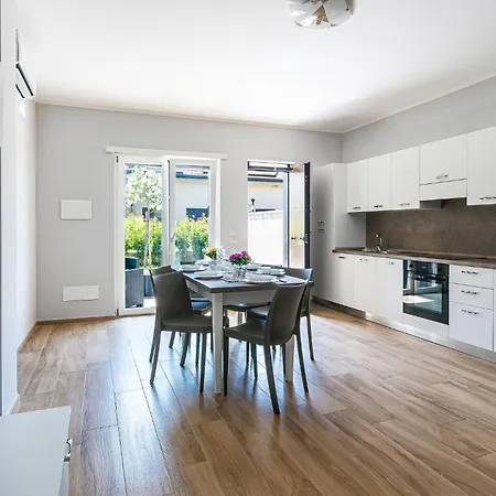 2 Bedroom Lovely In Casalvelino