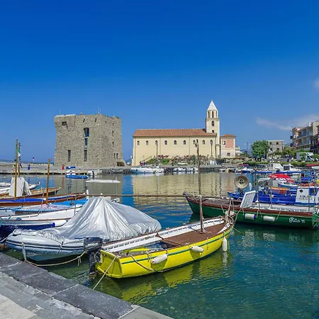 2 Bedroom Lovely In Casalvelino Holiday home